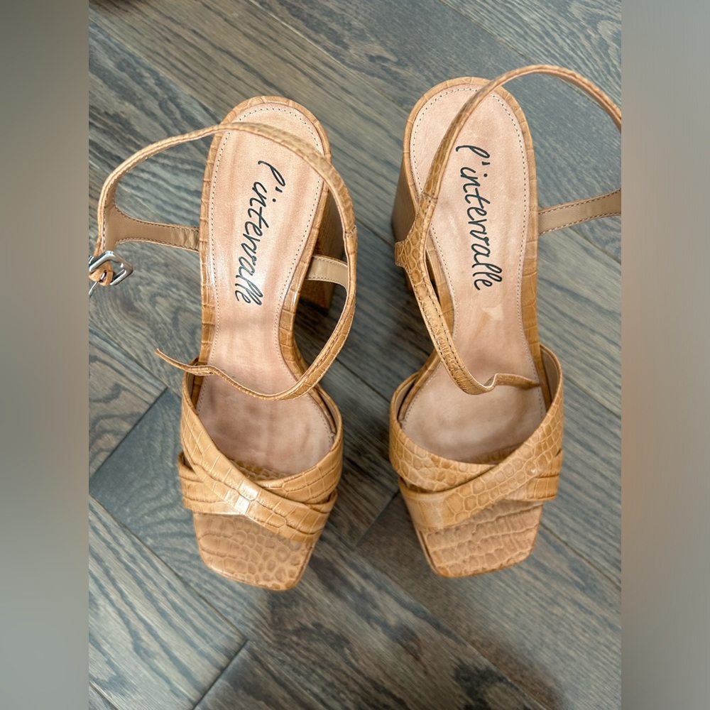 BRAND NEW!! Platform heels
